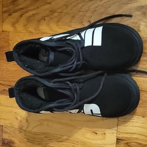 Black Ugg boots boys size 3